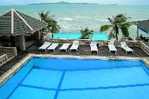 GOLDEN CLIFF HOUSE