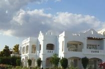 CONTINENTAL PLAZA BEACH