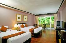 THE FAIR HOUSE BEACH RESORT