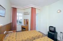 HOTEL LARA WORLD