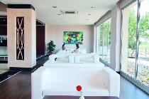 MELISSA GARDEN HOTEL