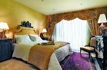 CAPSIS RUBY RED REGAL HOTEL