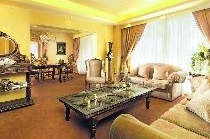 CAPSIS RUBY RED REGAL HOTEL