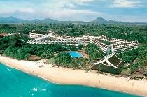 HOLIDAY INN RESORT REGENT BEACH
