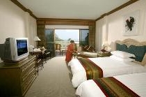 HOLIDAY INN RESORT REGENT BEACH